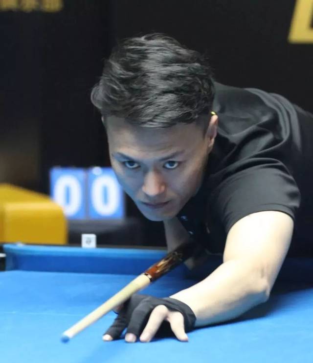 于改变草皮 于改变草皮