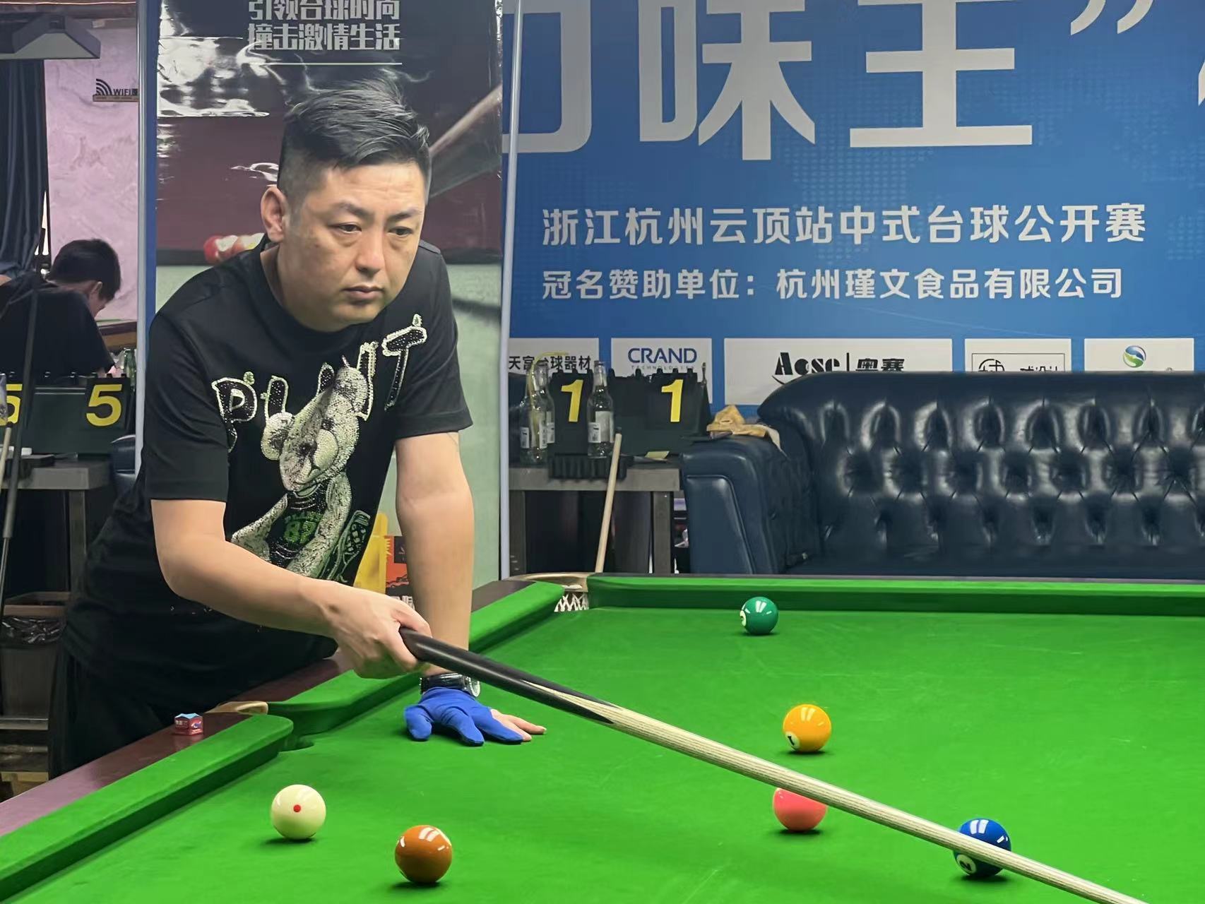 参与到球队 参与到球队